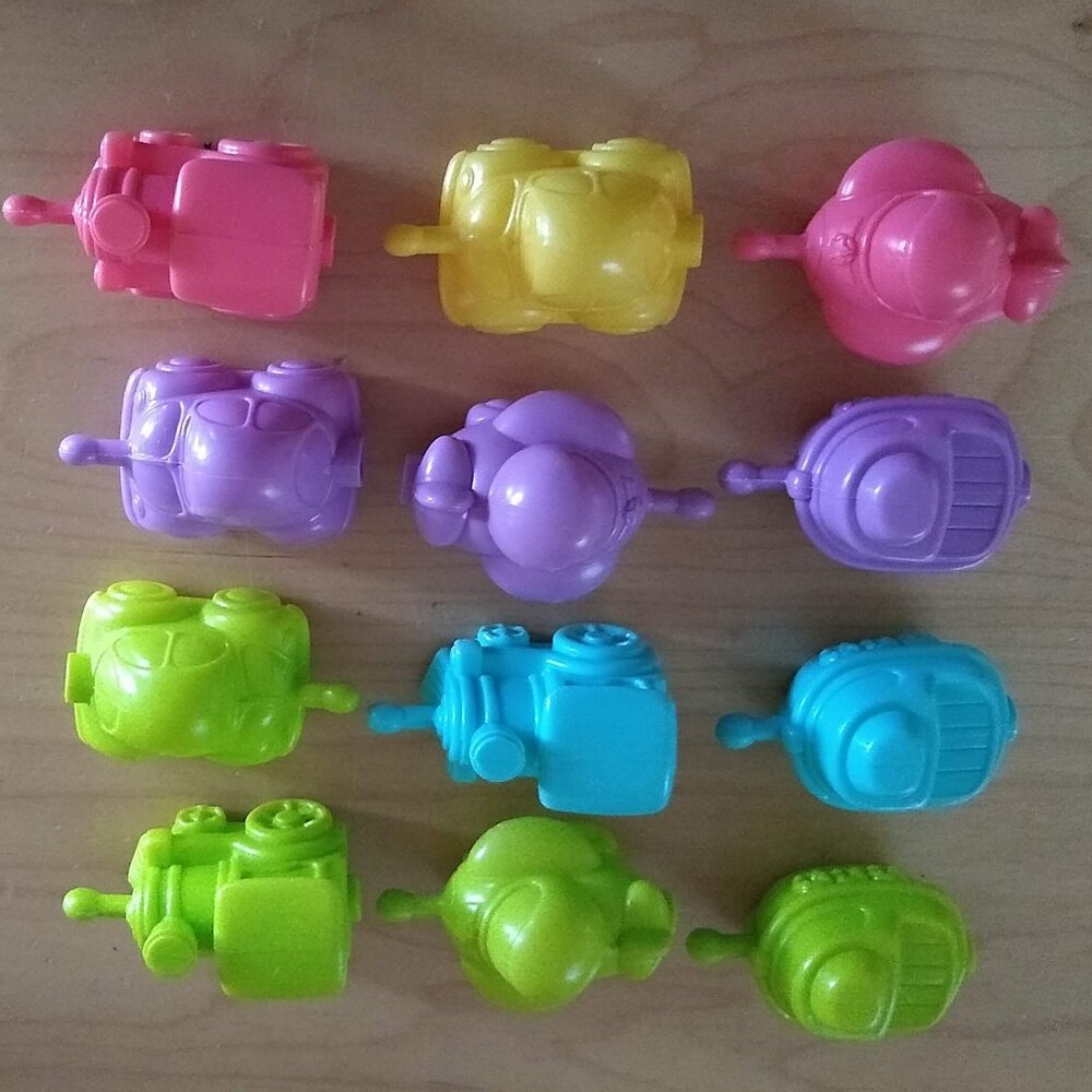 Fun Colorful Vehicles links x 12 New